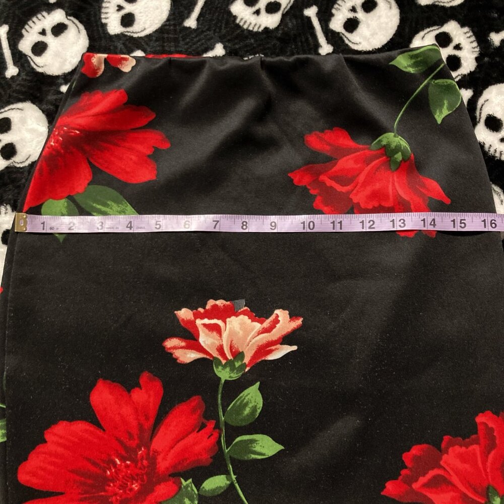 REVAMPED Black red green floral print bodycon pencil skirt XS SMALL wiggle skirt - Picture 8 of 12